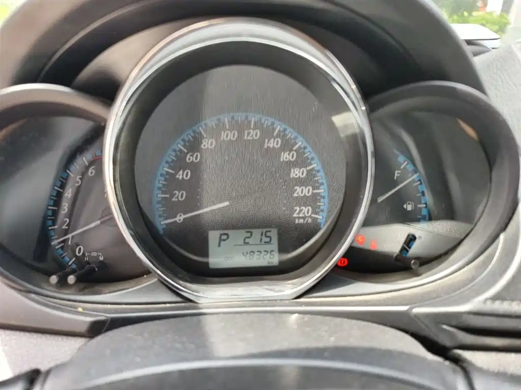 Toyota YARiS L Zhi Xuan 2017 1.5E CVT Speed Upgrade Edition фото 4