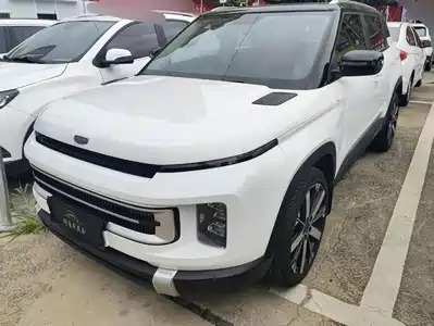 Geely Icon