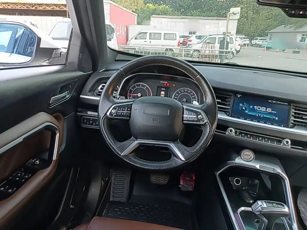 Photo 11 - Haval H6