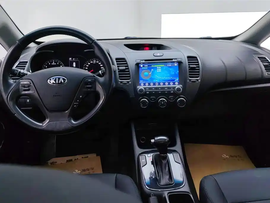 Kia K3 2016 1.6L Automatic GLS фото 12