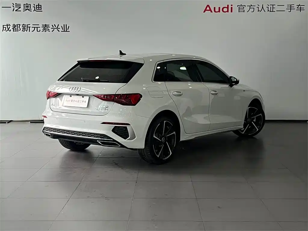 Audi A3 2024 Model Sportback 35 TFSI Fashion Sport фото 4