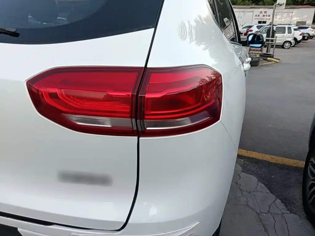 Photo 8 - Haval H6