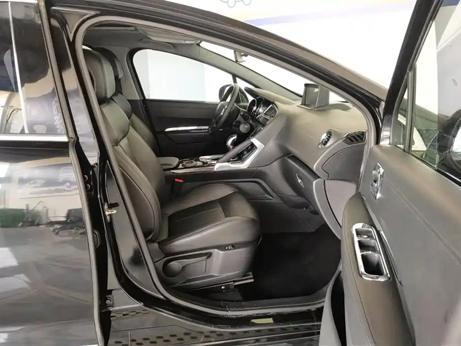 Peugeot 3008 2013 2.0L Automatic Trend Edition фото 8