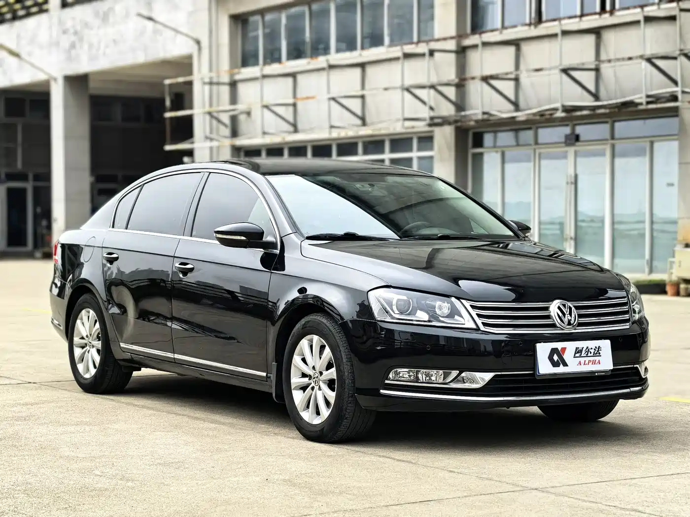 Volkswagen Magotan 2016 1.8TSI 25th Anniversary Edition фото 3