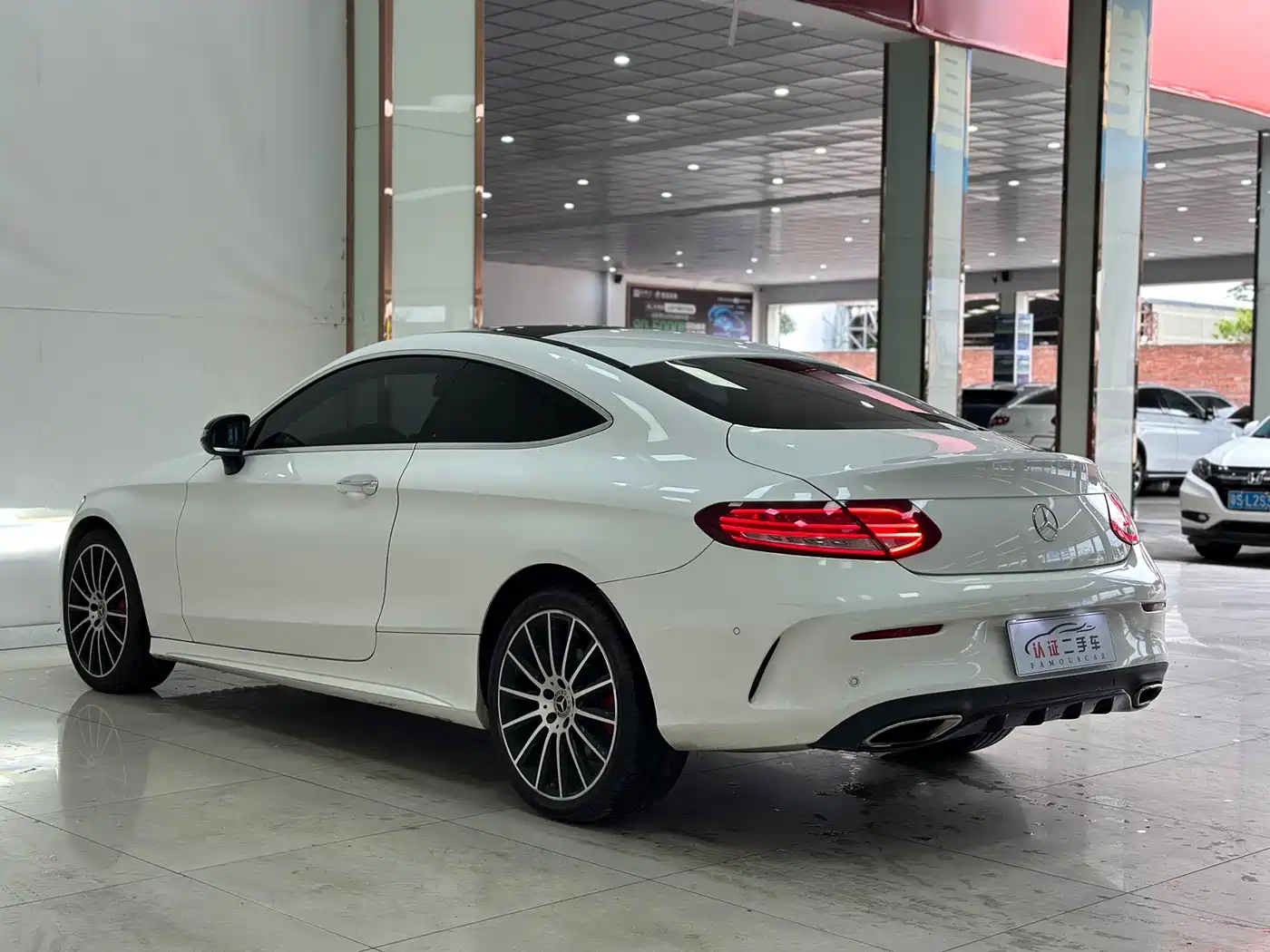 Mercedes-Benz C-Class (Import) 2016 C 200 4MATIC Coupe Edition фото 17