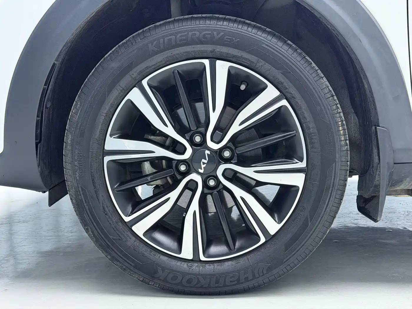 Kia KX1 2021 1.4L CVT Fun Sunroof Version фото 21