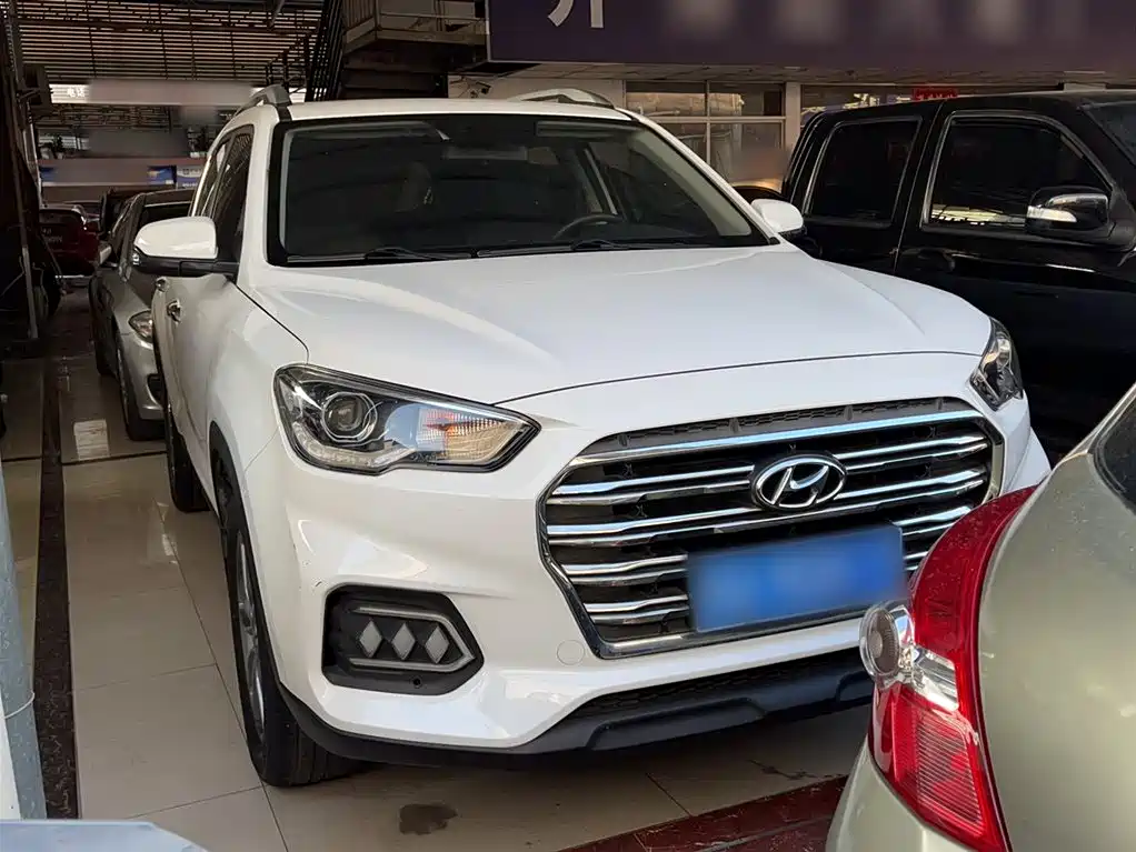 Hyundai Beijing Hyundai ix35 2020 2.0L Automatic 2WD Zhiyong·Changxiang Edition фото 9