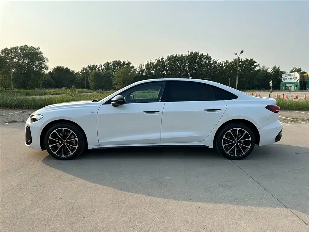Audi A5L 2025 2.0T Sport Edition Plus фото 7