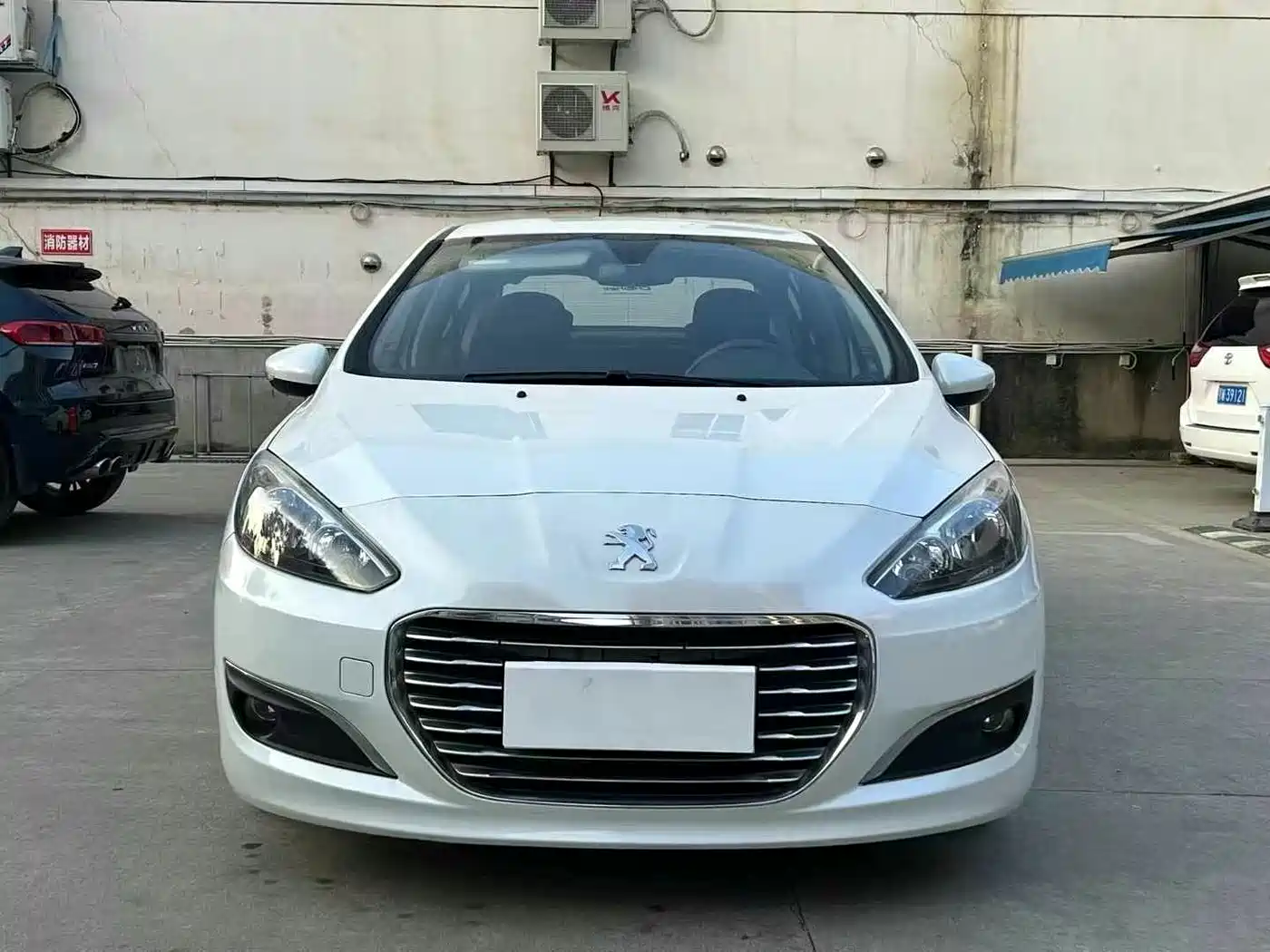 Peugeot 308 2013 Model 1.6L Automatic Superior Style фото 2