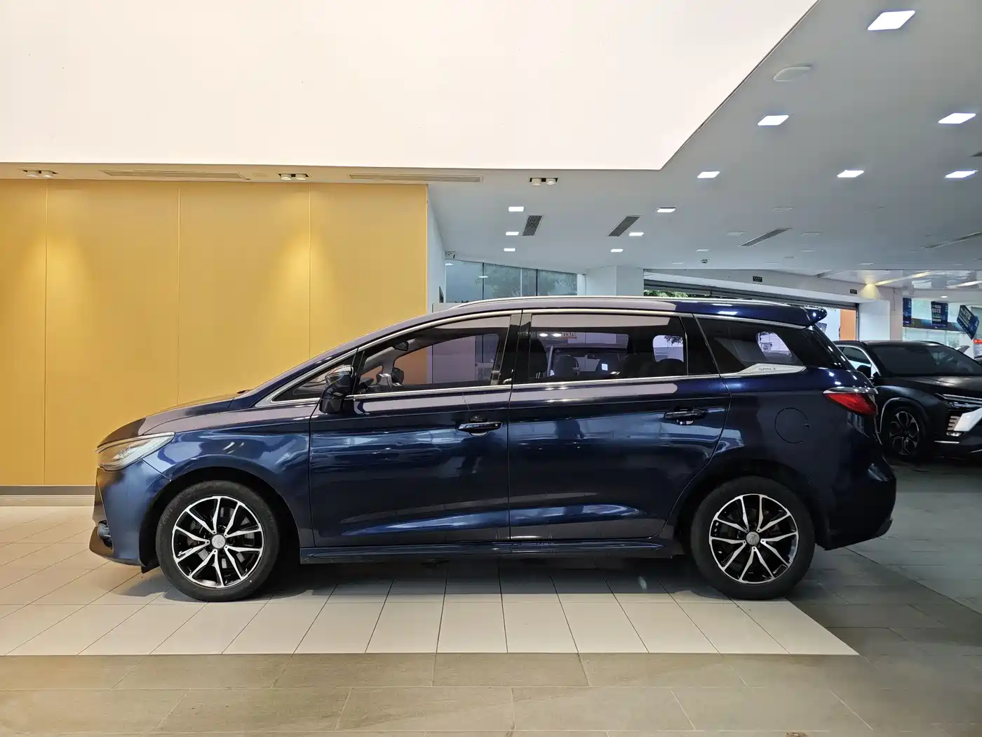 BYD Song MAX 2018 2017 1.5T Auto Smart Elite 7-Seater