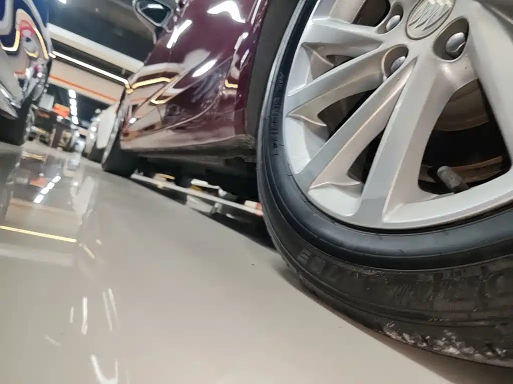 Photo 22 - Buick Verano