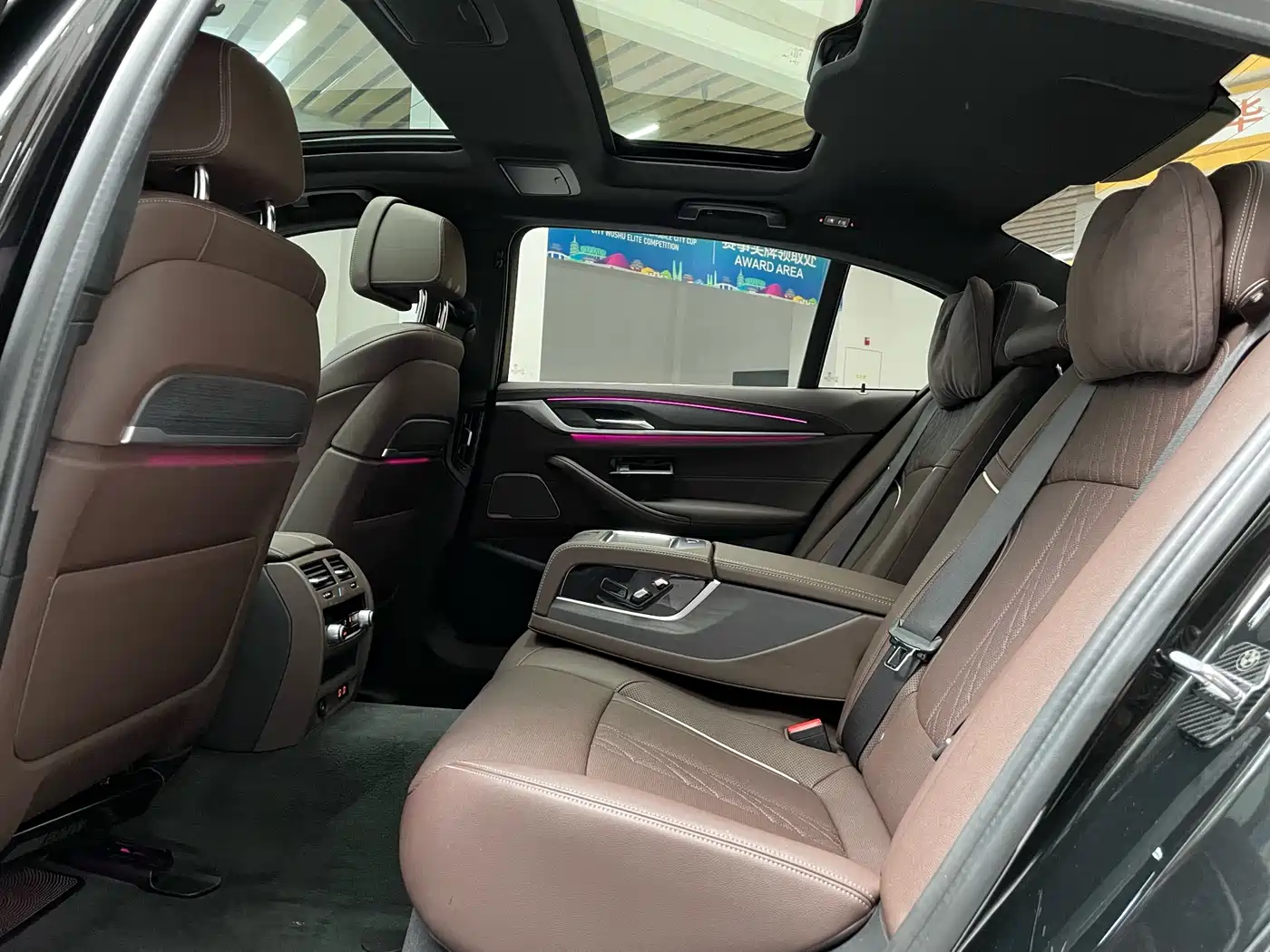 BMW 5 Series 2022 530Li Exclusive M Sport Package фото 6