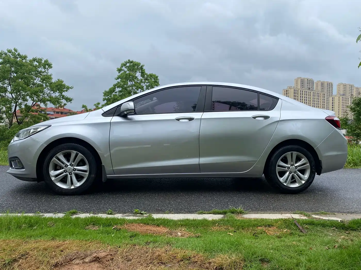 Chevrolet Cruze 2015 1.5L Manual Elite Edition фото 4
