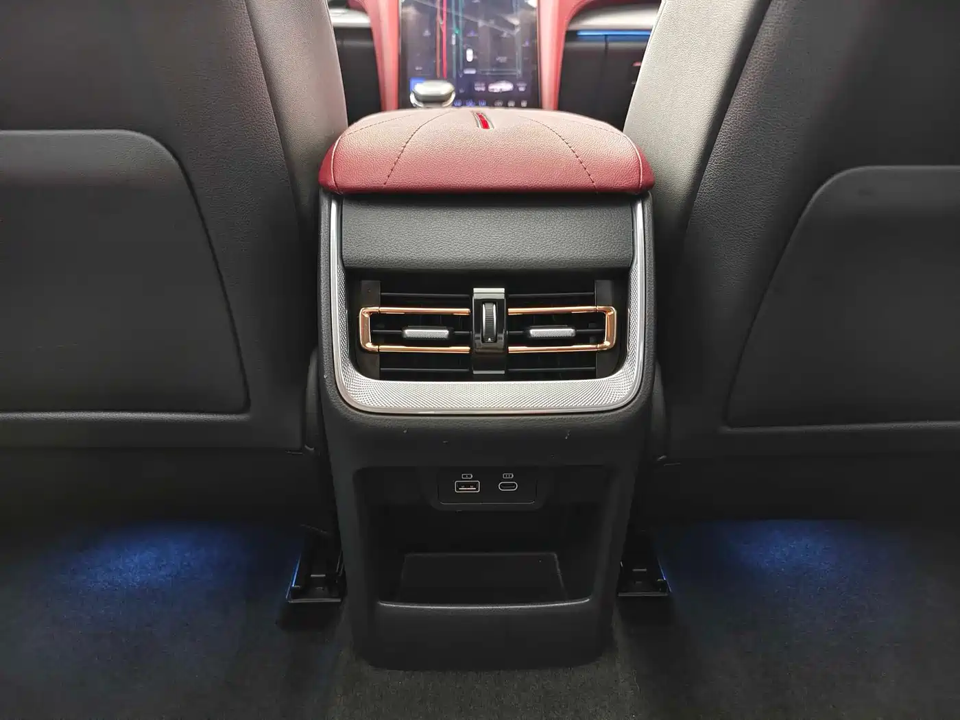 Hongqi H5 2023 2.0T Auto Smart Connect Flag Comfort фото 28