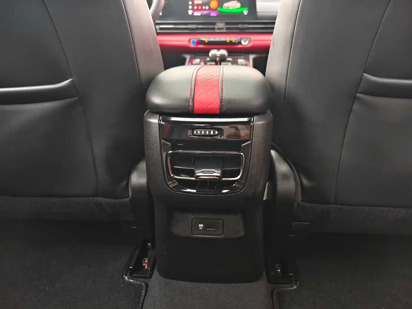 GAC Trumpchi Trumpchi Emkoo 2021 270T DCT J16 Edition фото 28