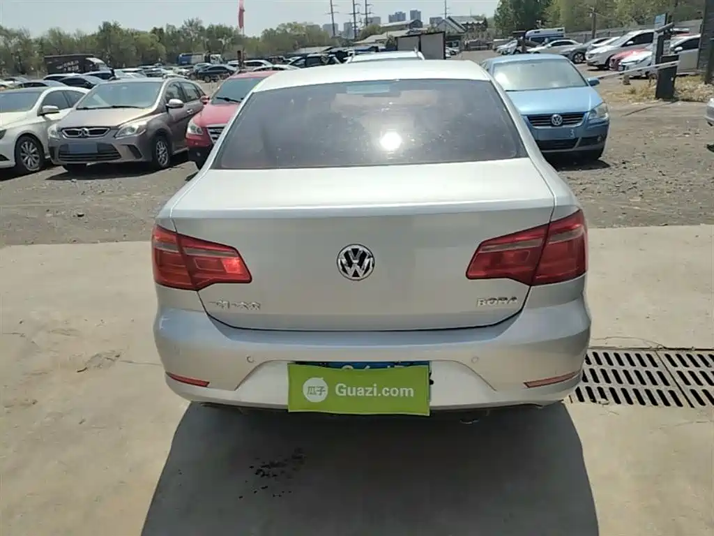 Volkswagen Bora 2014 1.6L Automatic Comfort Edition фото 6