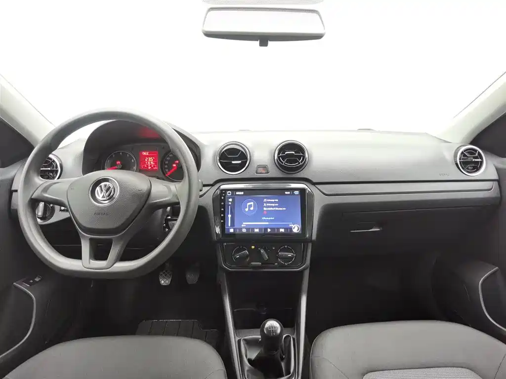 Volkswagen Jetta 2019 Dream Edition 1.5L Manual Fashion фото 5