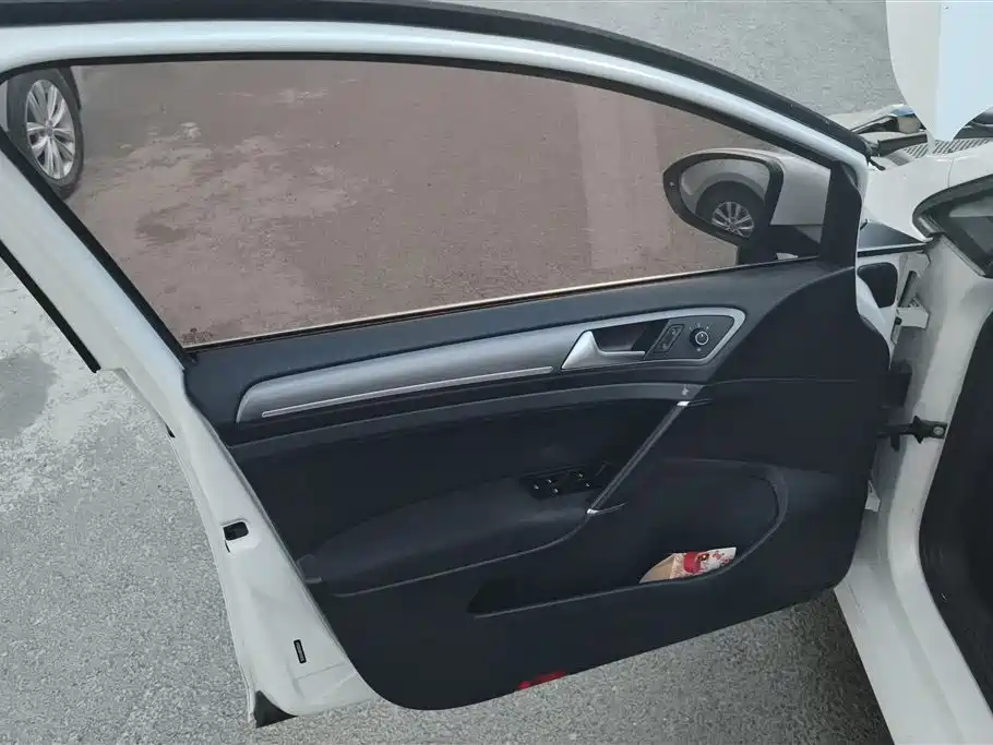 Volkswagen Golf 2015 1.4TSI Automatic Comfort фото 7