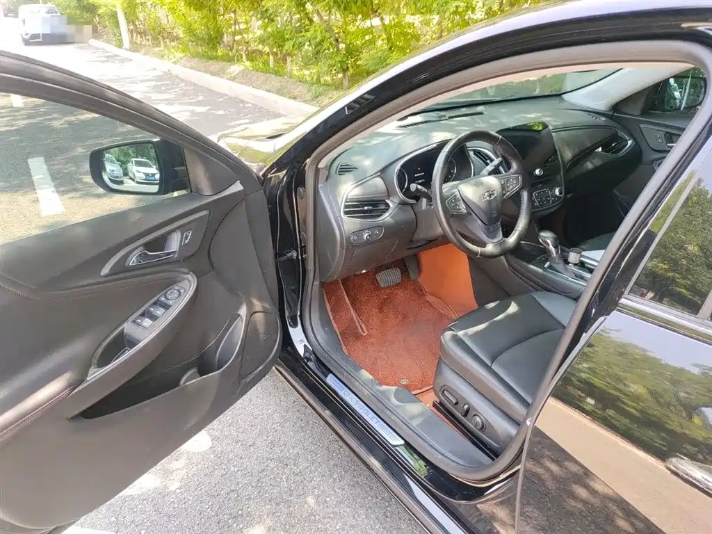 Chevrolet Malibu XL 2023 Redline 2.0T RS Connect Edition фото 13