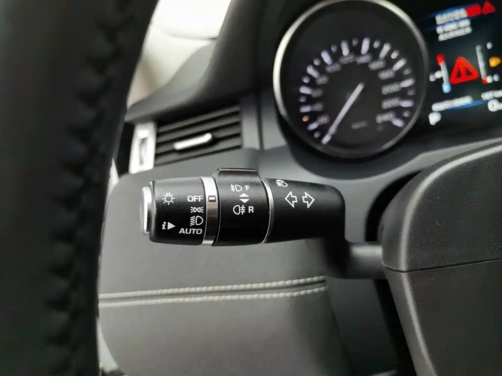 Land Rover Range Rover Evoque (Import) 2013 2.0T 5-door Dynamic Edition фото 21