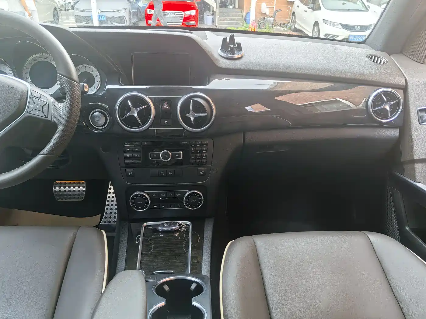 Mercedes-Benz GLK-Class 2013 Facelift GLK 300 4MATIC Luxury фото 11