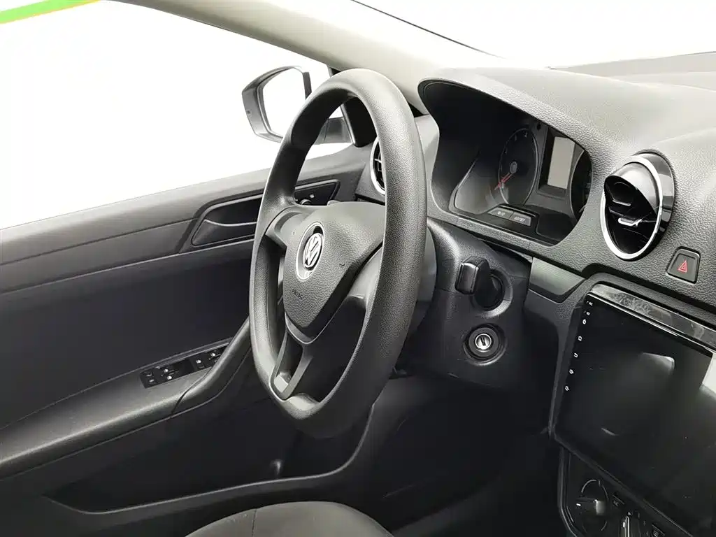 Volkswagen Jetta 2019 Dream Edition 1.5L Manual Fashion фото 22