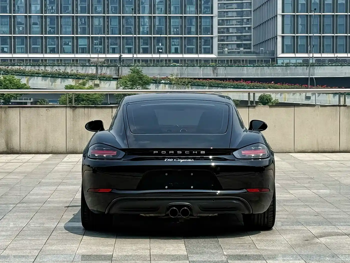 Porsche 718 2018 Cayman 2.0T фото 3