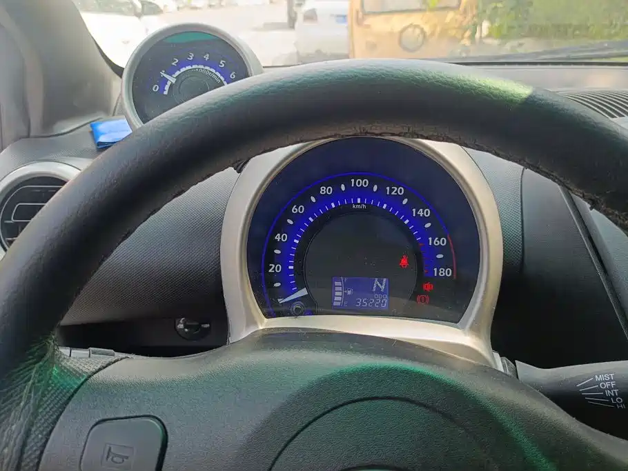 BYD F0 2017 2015 1.0L AMT Xuan Cool Edition