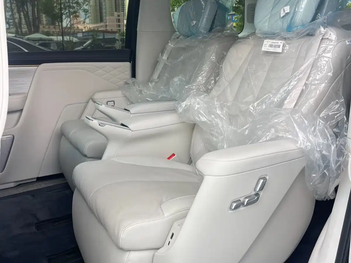 Buick Zhijing Shijia 2026 AWD Base Model фото 12