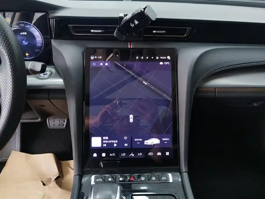 Hongqi H5 2024 2.0T Automatic Smart Connect Flag Smooth Edition фото 13