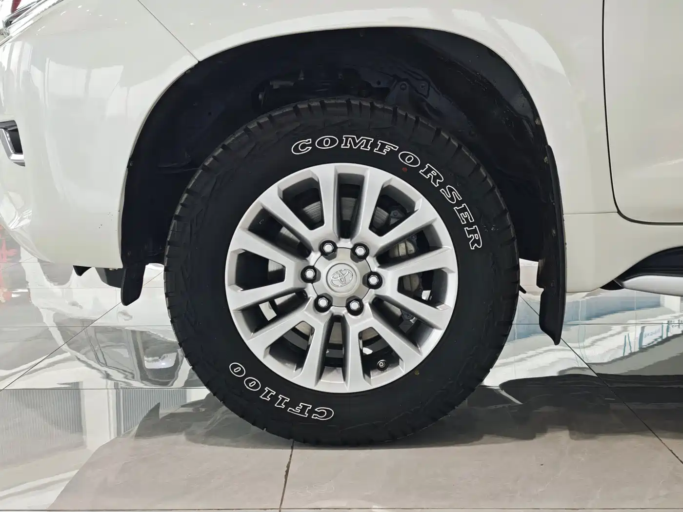 Toyota Prado 2018 3.5L Automatic TX-L Rear-mounted Spare Tire фото 6