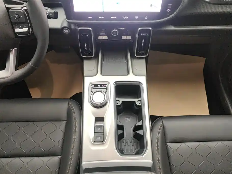 Haval Big Dog 2024 2.0T DCT Chinese Rural Dog Edition фото 16