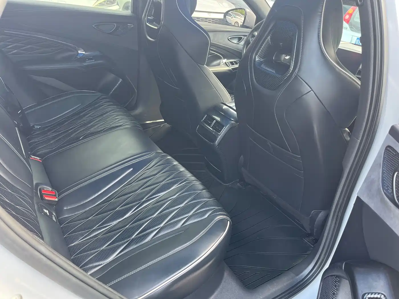 BYD Seal 2023 Champion Edition 700km Premium фото 10