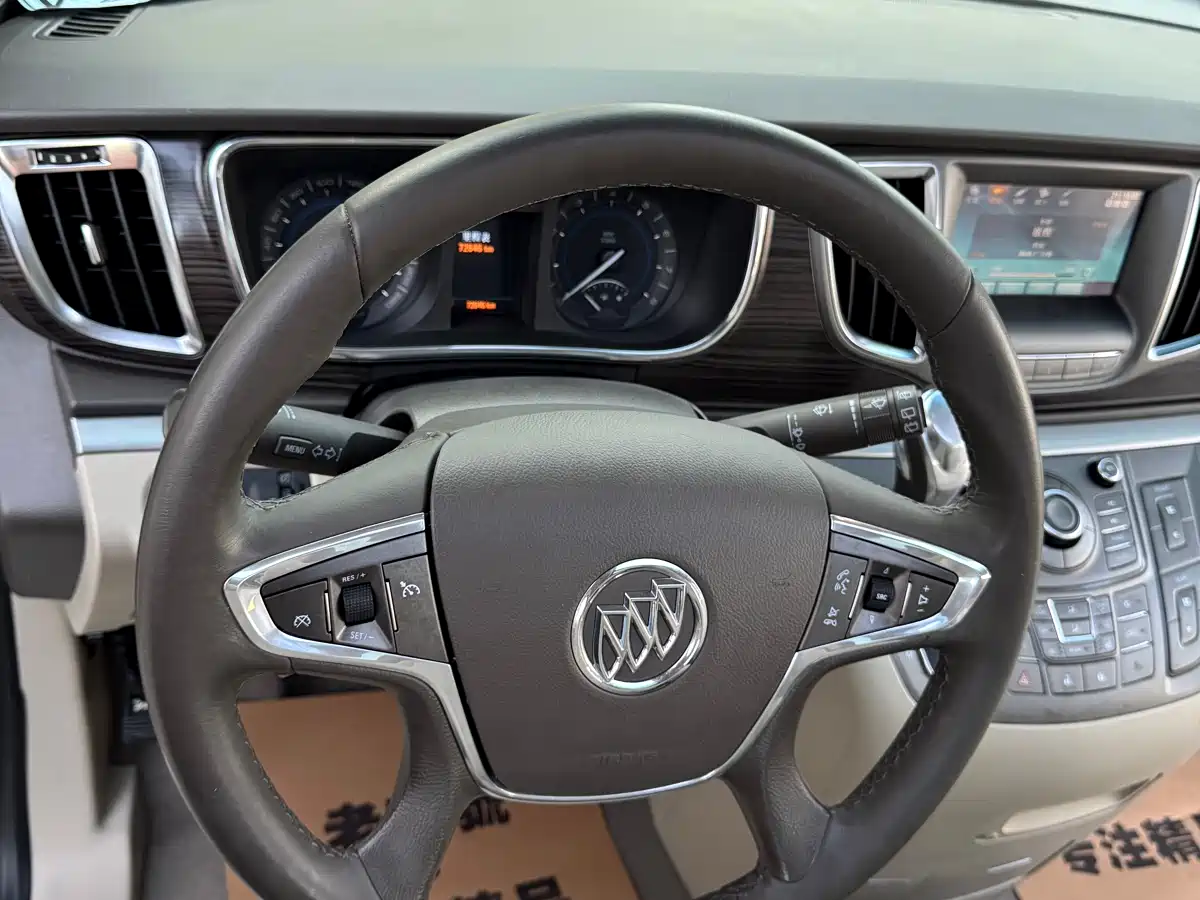 Buick GL8 2011 3.0L XT Luxury Business Flagship фото 16