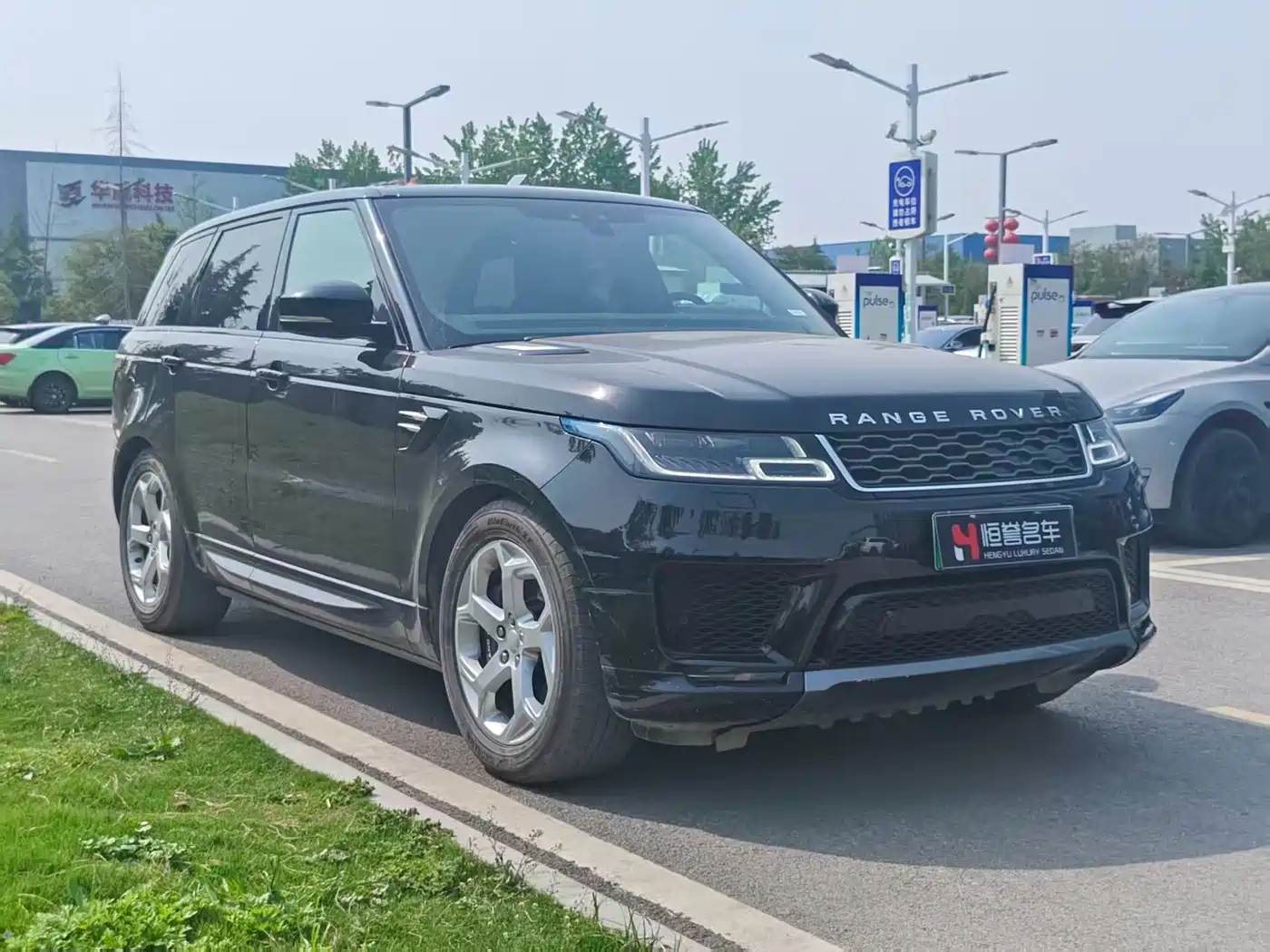 Land Rover Range Rover Sport PHEV 2018 Model P400e фото 3