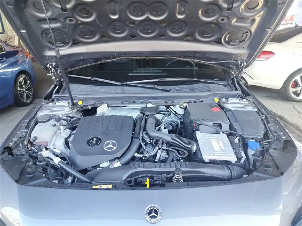 MERCEDES-BENZ CLASS A