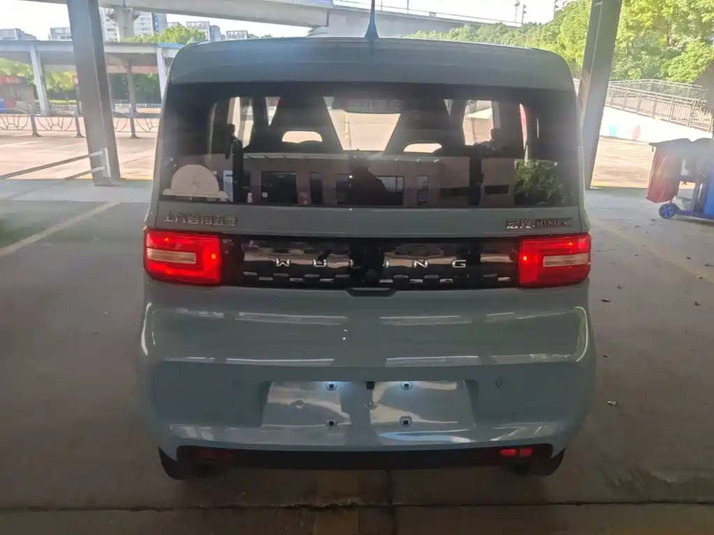 Фото 6 - Wuling Motors Hongguang MINIEV