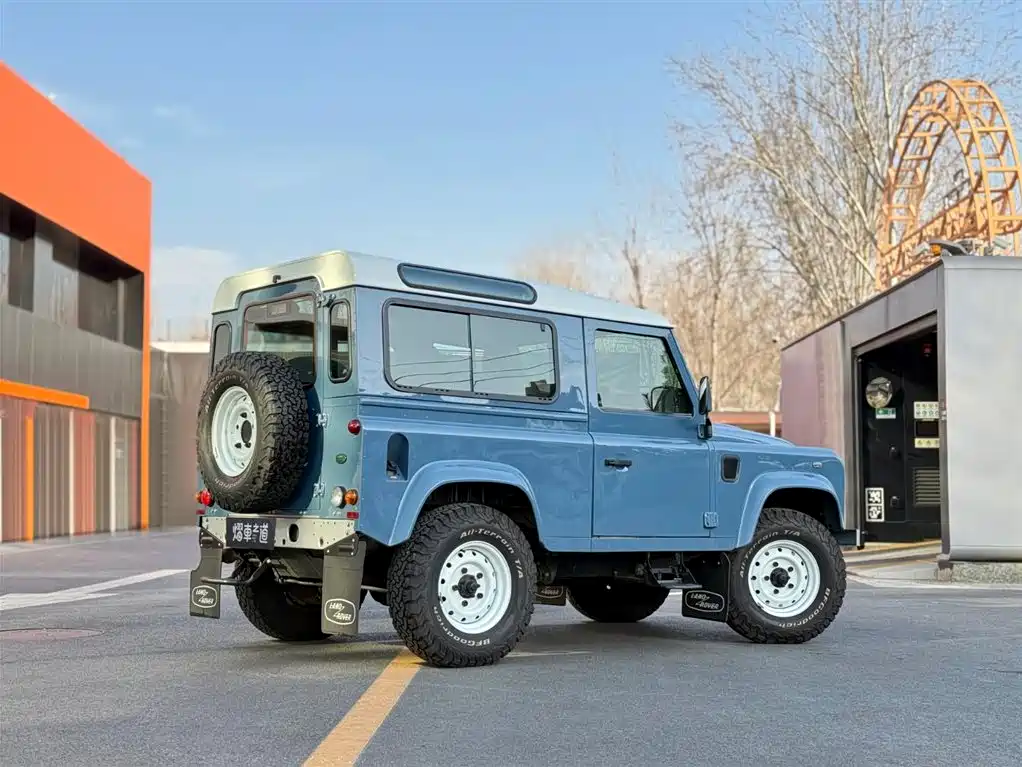 Land Rover Defender 2010 Ice·Fire Limited Edition фото 3