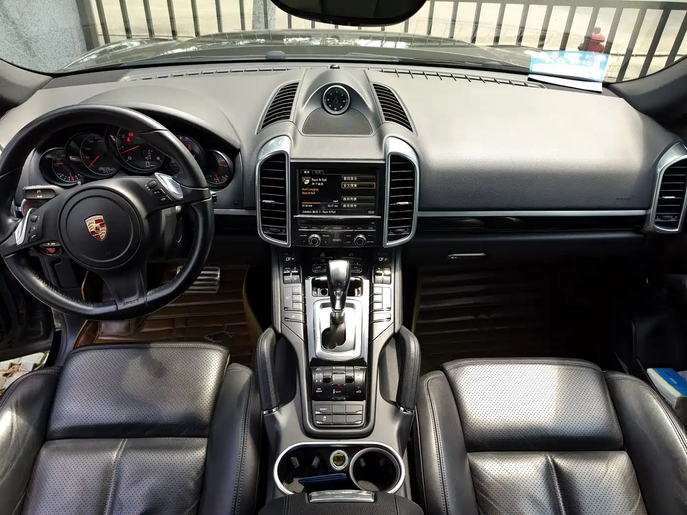Porsche Cayenne 2014 Cayenne Platinum Edition 3.0T фото 7