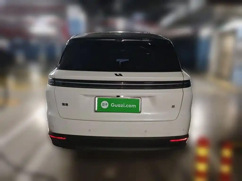 Li Auto Li i8 2025 2025 Standard Edition