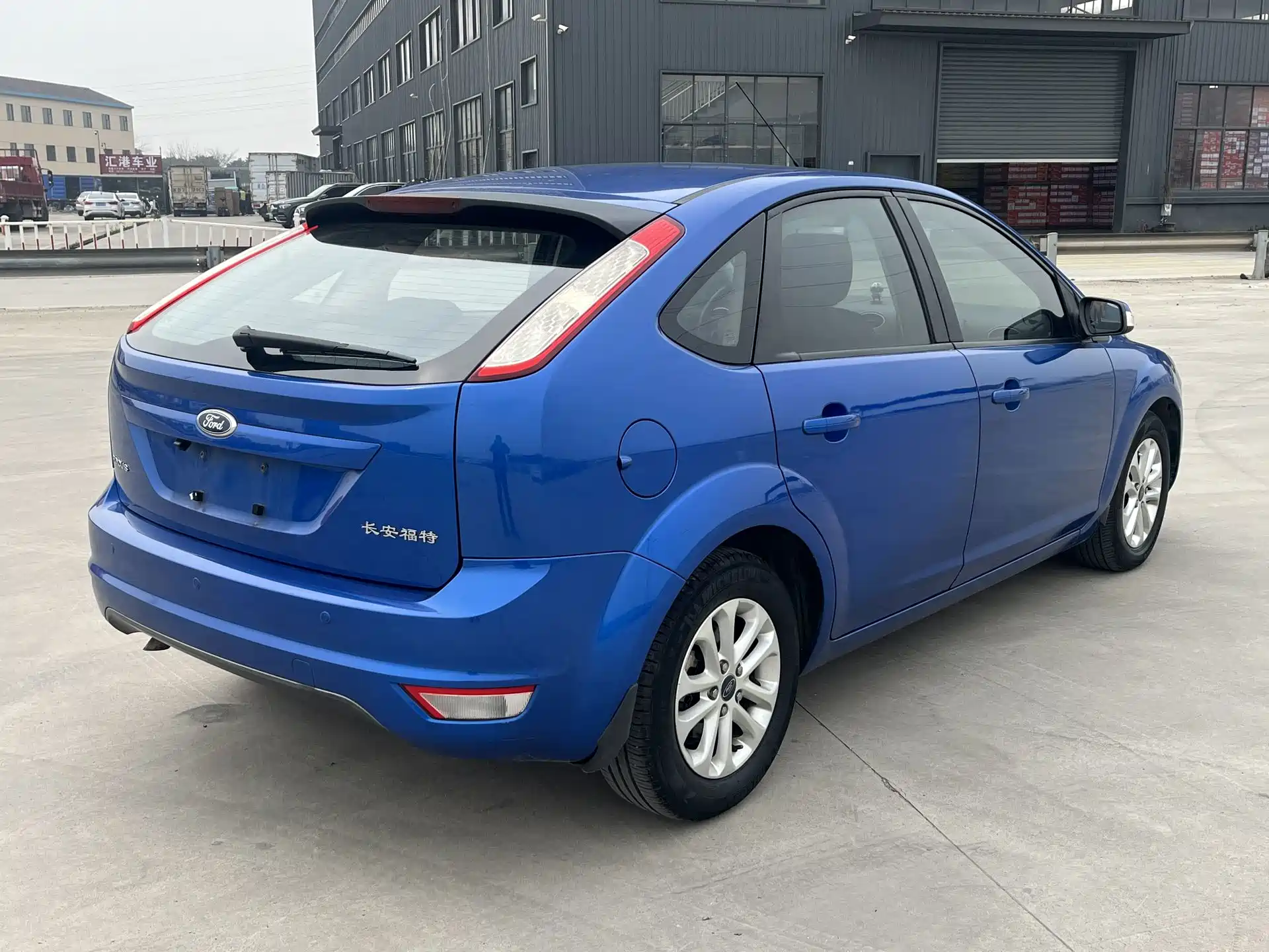 Фото 22 - Ford Focus