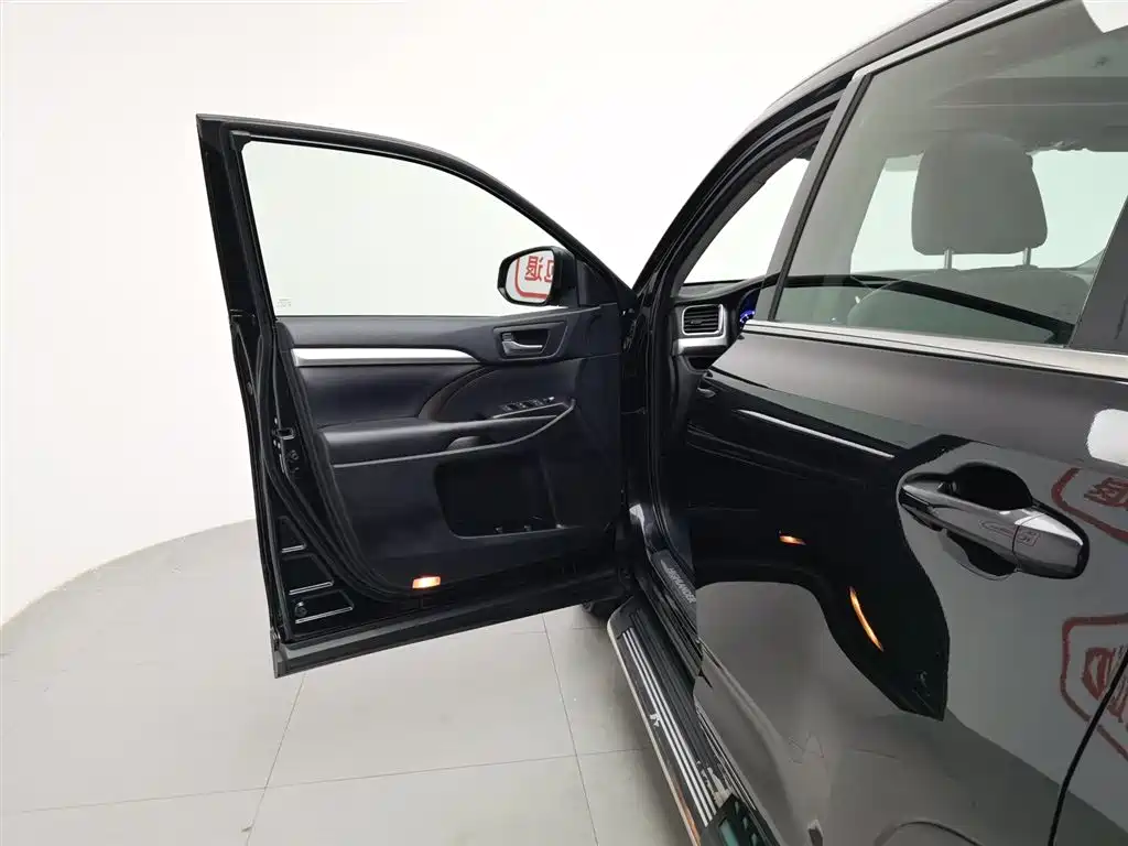 Toyota Highlander 2018 2.0T 4WD Luxury 7-seater (China V) фото 8