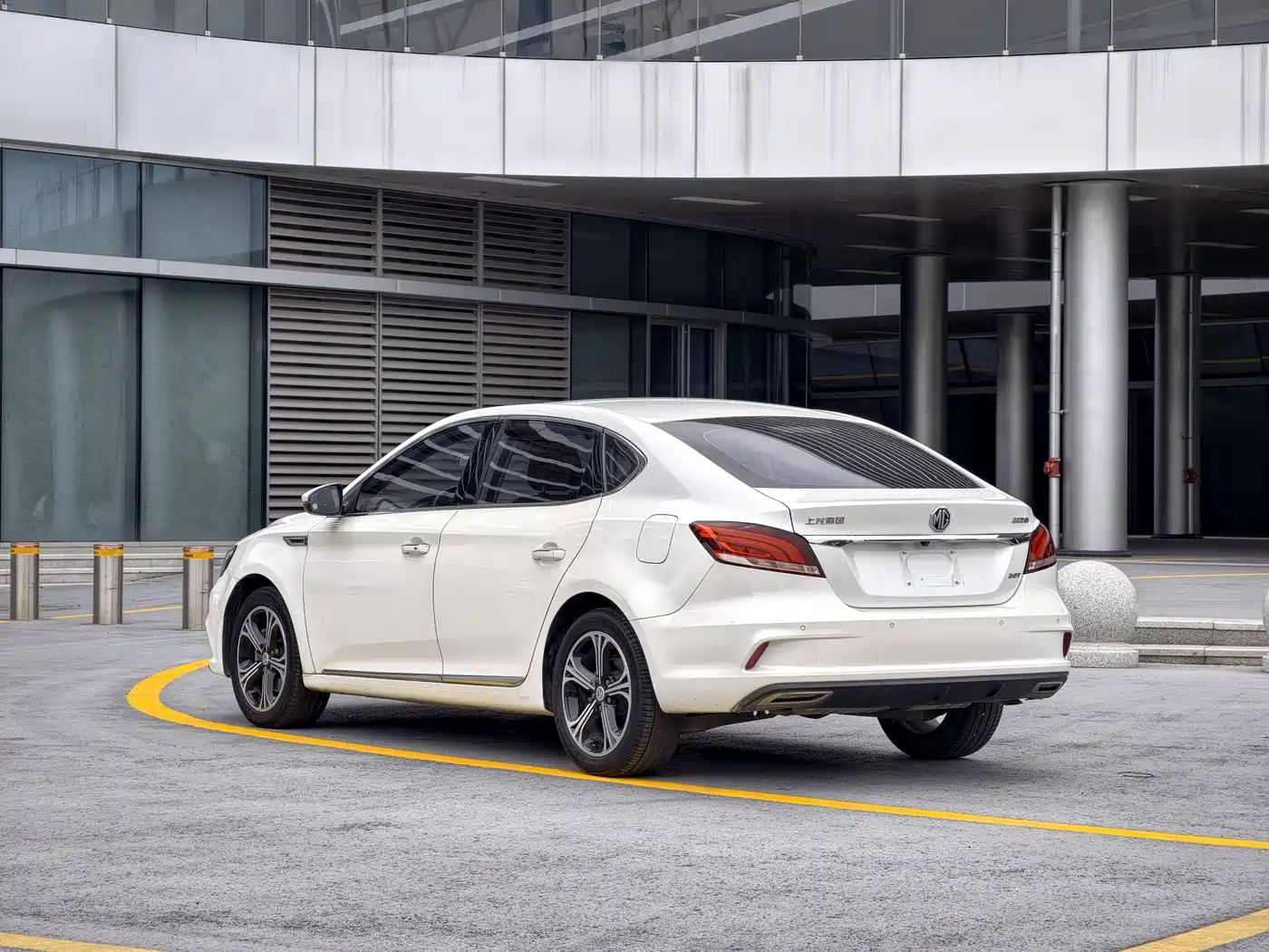 MG MG6 2018 2017 20T Automatic Luxury Smart Connect Version (China V)