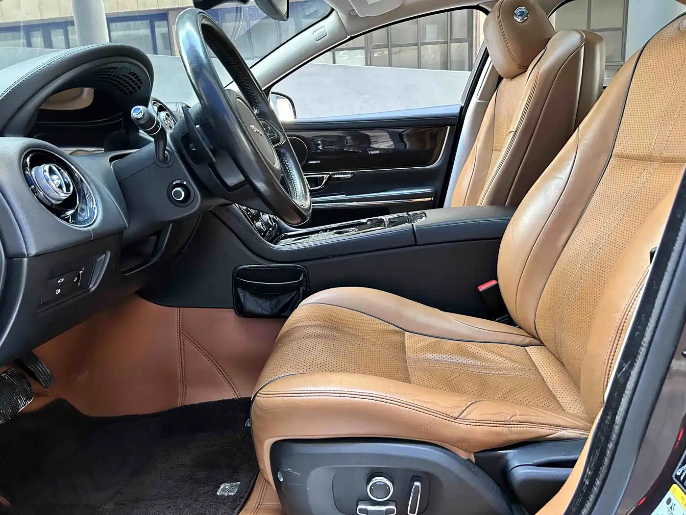 Jaguar XJ 2018 2016 XJL 3.0 SC AWD Luxury Business Edition