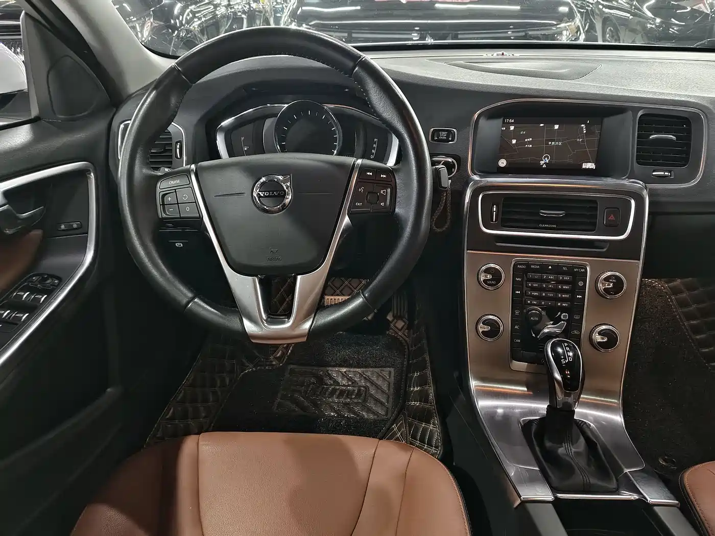 Фото 6 - Volvo S60