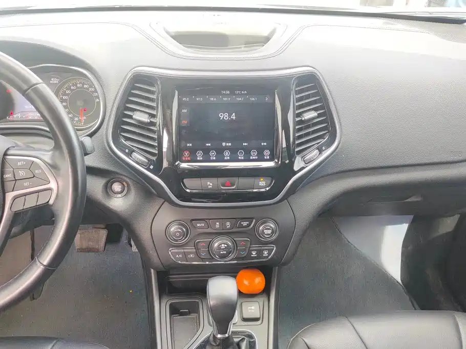 Jeep Cherokee 2021 2020 2.0T 2WD Leading Edition