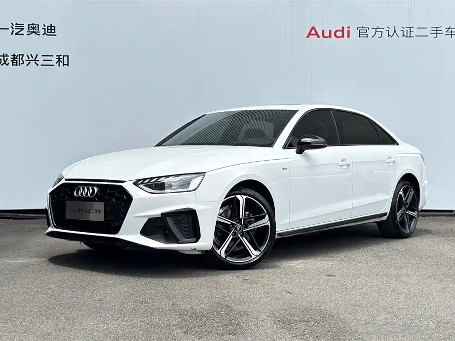 Audi A4L 2023 40 TFSI Luxury Sport
