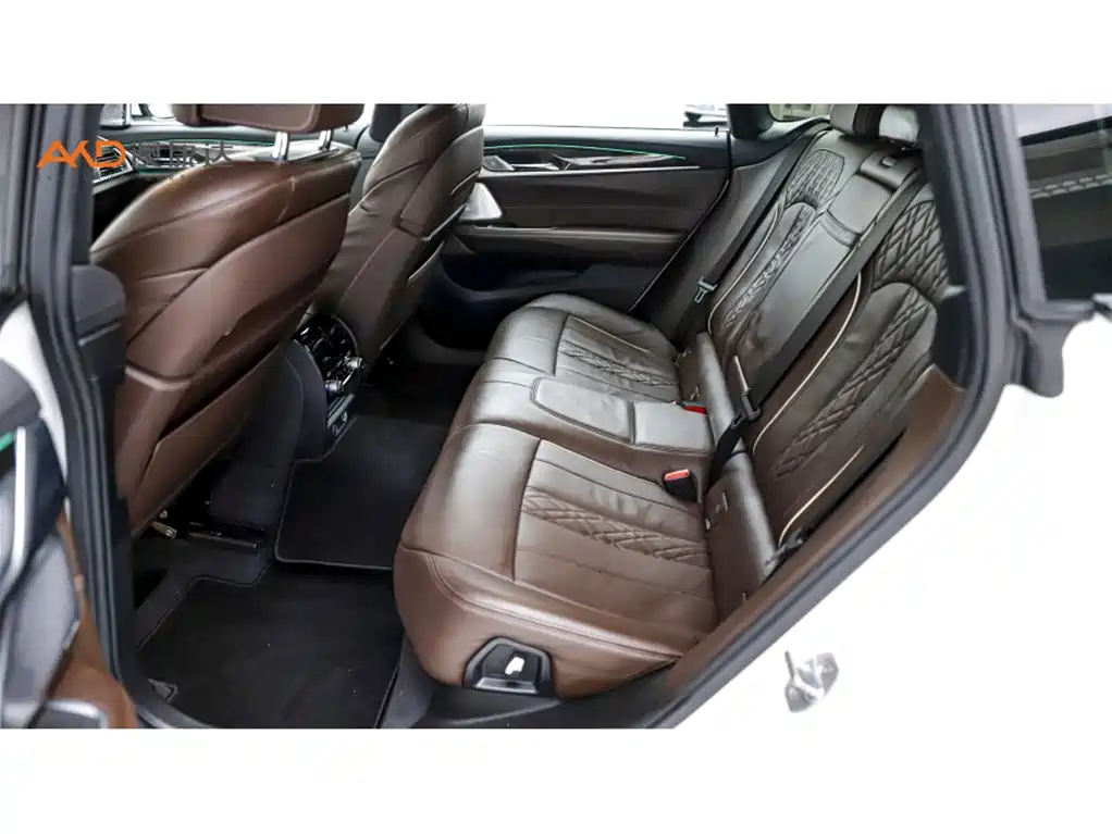 BMW 6 Series GT 2019 630i M Sport Grand Tourer Edition фото 7