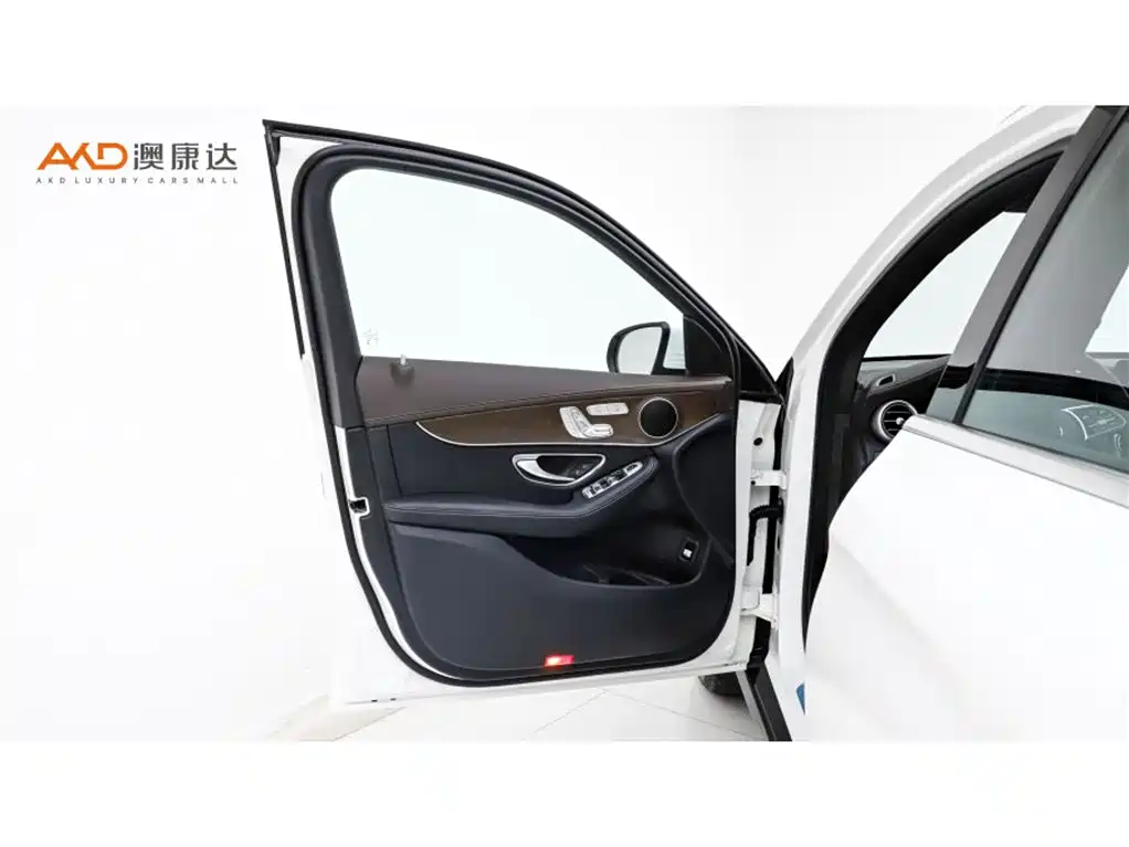 Mercedes-Benz GLC 2022 Facelift II GLC 260 L 4MATIC Luxury фото 10