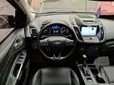 Фото 11 - Ford Kuga
